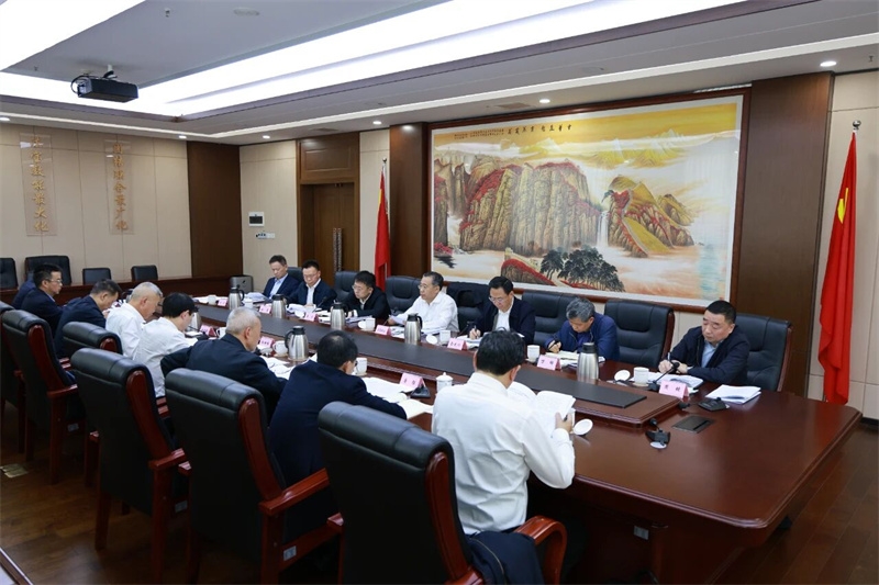 省委统战部举行树立和践行正确政绩观学习教育专题读书班暨理论学习中心组专题学习会