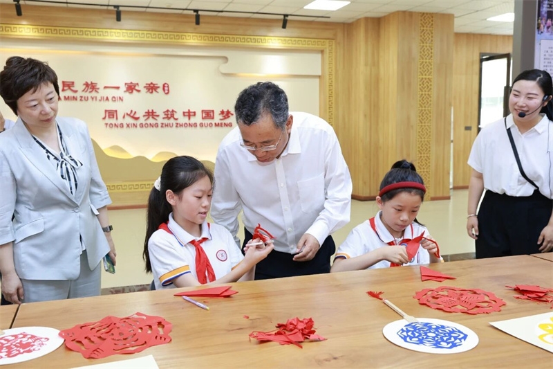 普布顿珠在遂宁调研时强调：持续拓展深化新时代多党合作助力地方高质量发展新实践新成效