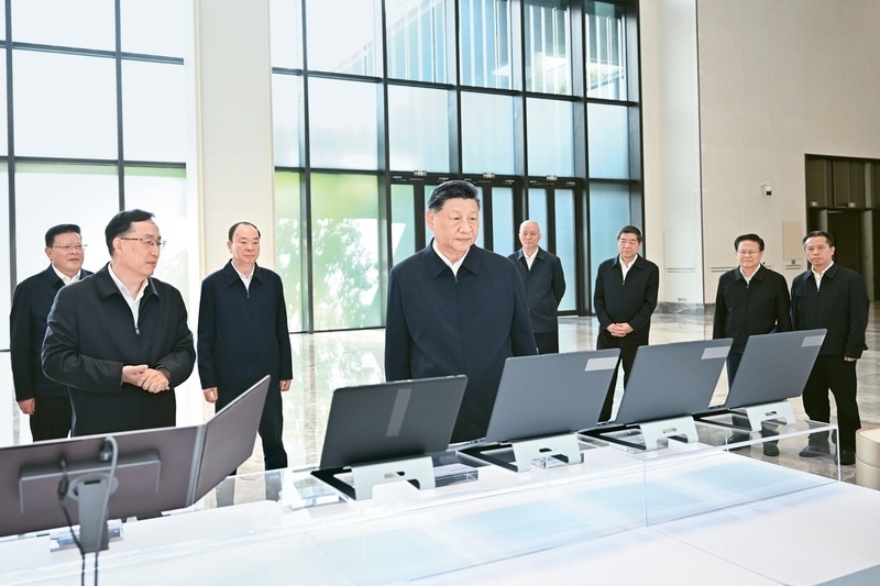 习近平:一体推进教育科技人才发展「相关图片」