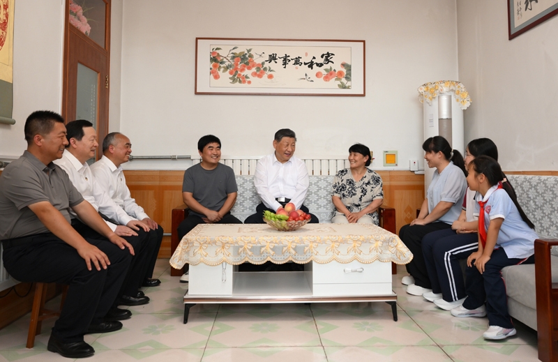 习近平在山东德州考察时强调
以扎实举措推进农业农村现代化
用勤劳和智慧创造更加美好生活「相关图片」
