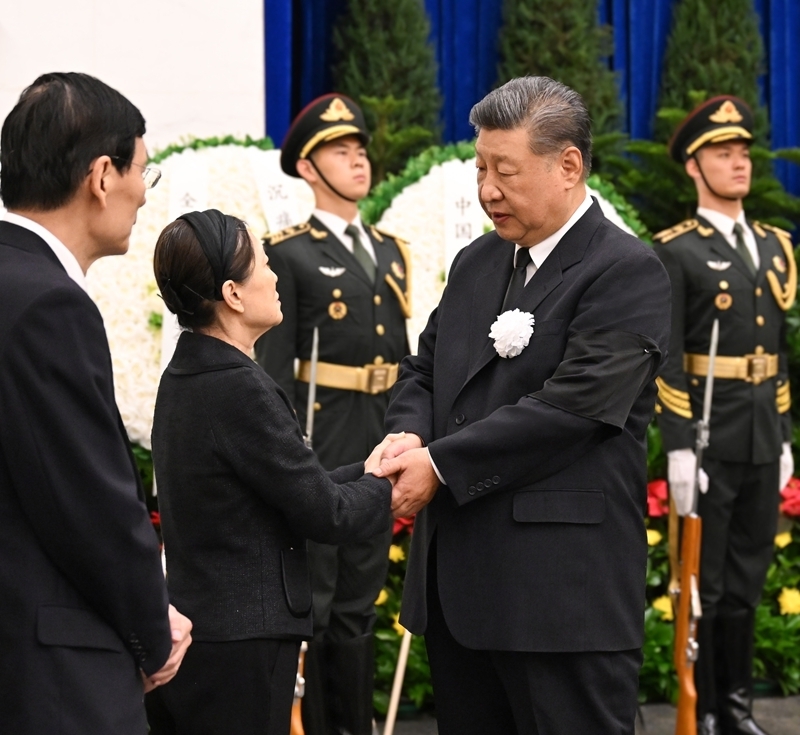 朱镕基同志遗体在京火化 习近平等到八宝山革命公墓送别「相关图片」