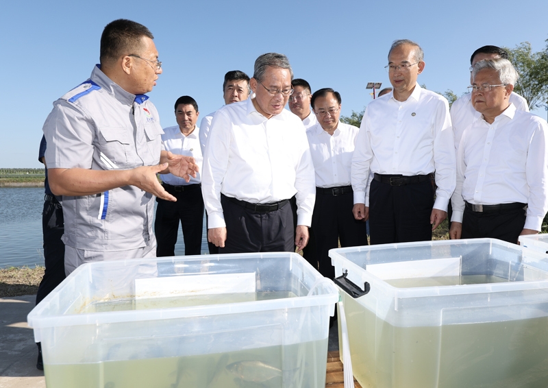 李强在黑龙江、吉林调研时强调
多措并举稳产增产 全力夺取秋粮丰收
持续提升农业综合生产能力确保粮食安全「相关图片」