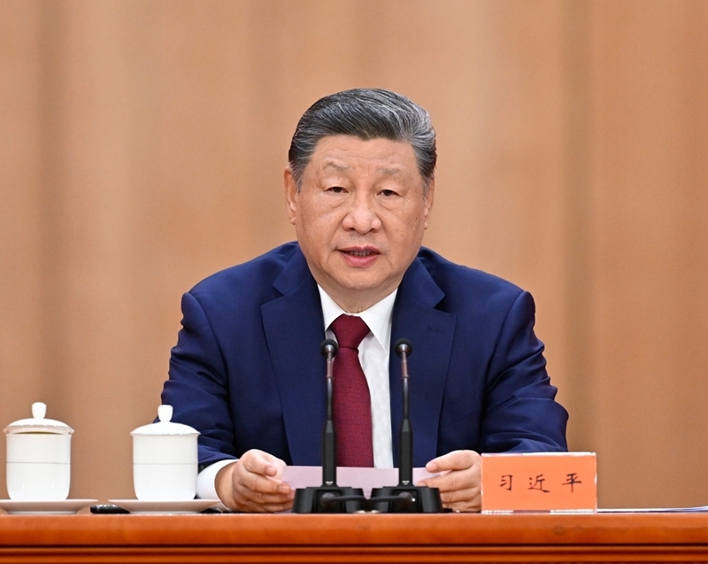 纪念中国工农红军长征胜利90周年大会在京隆重举行
习近平发表重要讲话
李强王沪宁蔡奇丁薛祥李希韩正出席 赵乐际主持「相关图片」